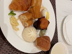 -上海虹桥祥源希尔顿酒店