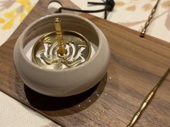-瑞虹新天地月亮湾