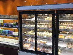 面包甜点陈列柜-凯司令(锦江乐园店)