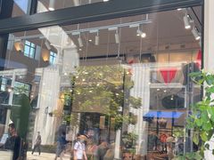 -lululemon(比斯特购物村店)