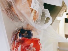 -白玉兰食品甜凤店(合生汇店)