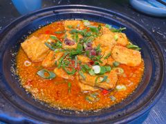 蒜香火腿丁包浆豆腐-云海肴云南菜·蒸汽石锅鱼(青岛万象城店)