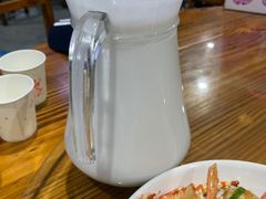 -三亚新鸿港水果一级批发市场