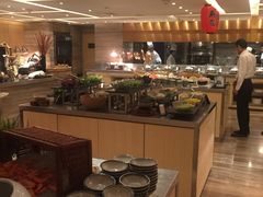 自助取餐区-北京王府井希尔顿酒店·万斯阁西餐厅