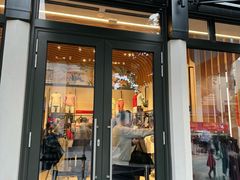 -lululemon(比斯特购物村店)
