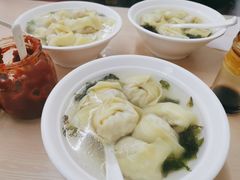 鲜肉小馄饨-小胖子馄饨店(洪兴路店)