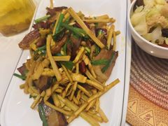 -钟记陕南菜·煎锅鱼(红专南路店)