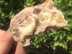 全麦蔓越莓核桃面包-味多美蛋糕(三元桥店)