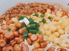 -魔都三兄弟酸辣粉·蘸卤炸串(虹桥万科店)