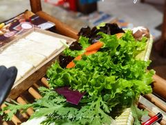 -吴氏老牌坊云南鱼豆花火锅店(通江街店)