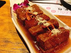 自磨黑豆腐-胡桃里音乐酒馆(机场店)