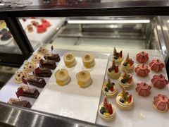 -松咖啡自助餐厅·松北香格里拉