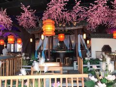 -荷塘秋月·本帮江浙菜(国权路店)