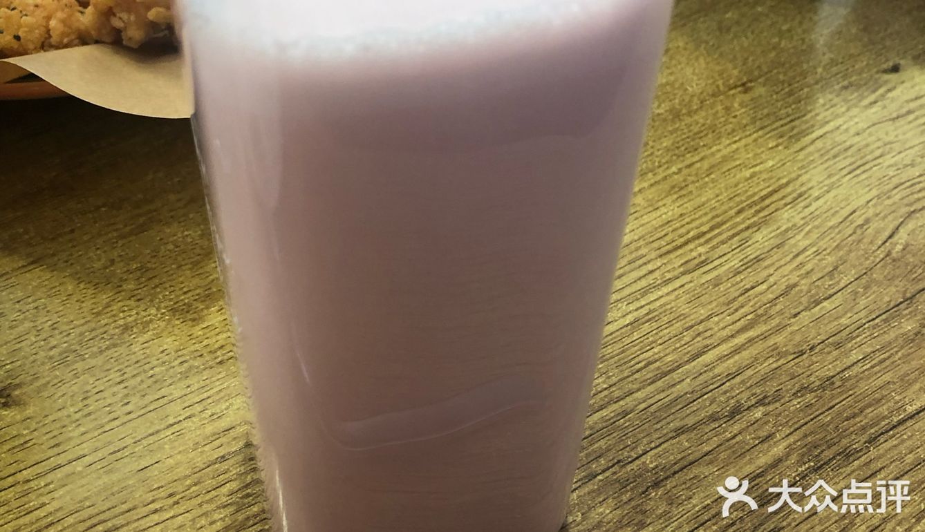 无肉不欢披萨 其他的中规中矩 点这些差不多是the