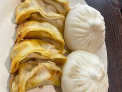 鲜肉锅贴-共和春(甘泉路店)