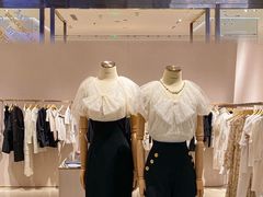 -王府井奥莱临潼小镇(临潼店)