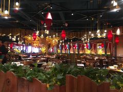 大堂-老滇山寨•云南特色菜•地方菜•民族风情歌舞表演(金碧店)