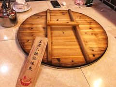 -王老六铁锅炖鱼(圣亚海洋店)