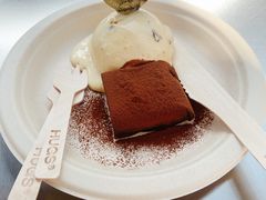 -HUGS coffee(东区店)