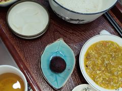 -百年老字号·观振兴蟹黄面·三虾面·苏式面(观前街富仁坊巷店)