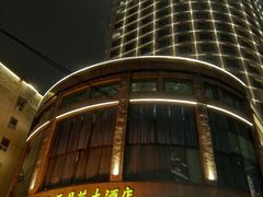 -武汉五月花大酒店(武昌火车站中南路地铁站店)