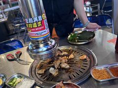 -哈哈碳都·牛肋条无限自助烤肉(台江万达店)