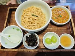 -蟹上黄·蟹黄面·江南糖水(人民广场店)