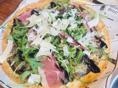 黑松露火腿菌菇芝士薄饼-Blac+Blac(中海环宇荟店)