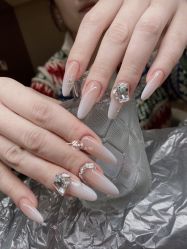 -一奈日式美甲美睫专门店