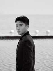 -变画·发型STUDIO