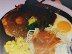 -汤姆家的牛排意面披萨(新城市广场店)