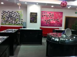 店内环境-威德钻石-克拉钻大本营(南京东路店)