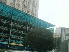 -喜鹊愉家酒店(郑州曼哈顿博览中心地铁站店)