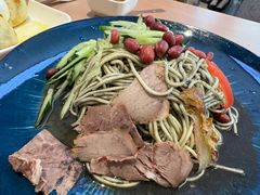 芝麻酱牛肉花生冷面-韩海丽特色美食(秀州路店)