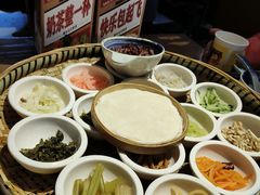 -包整·丝娃娃(一览甲秀楼风景店)