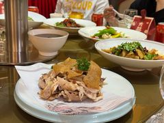 -艳阳天民俗村(公园路店)