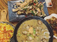 -老东镇啤酒屋海鲜加工·蒸汽海鲜·海鲜烧烤(台东店)