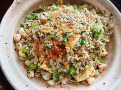 极品菌皇黑松露炒饭-香樟花园新粤料理(无锡万象城店)
