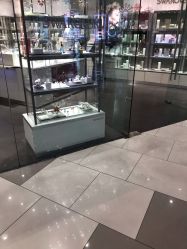 -SWAROVSKI(虹口凯德龙之梦店)
