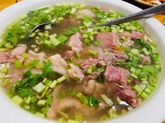 牛筋煲汤-老伯蟹脚店(朝阳路店)