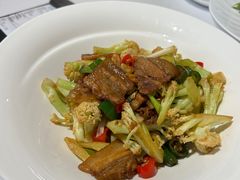 生炒有机菜花-月福京味斋·烤鸭店·北京菜(鼓楼总店)