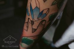 -苏针艺纹身·穿孔饰品