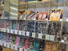 -VENCHI 闻绮(上海佛罗伦萨小镇店)