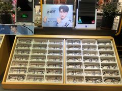 -镜客眼镜(浦江欢乐颂店)