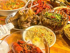 -李双猪·小龙虾·烧烤·羊肉煲(乐山店)