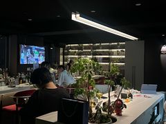 -Mx.cocktail bar