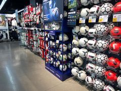 -迪卡侬(西三旗店)