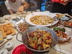 -渔语鱼酸菜鱼新川菜(来福士店)