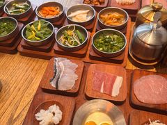 -银米·云南传统过桥米线(双廊黑金冠店)