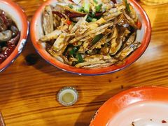 -冶建镜子·老南昌大排档·江西虾王(总店)